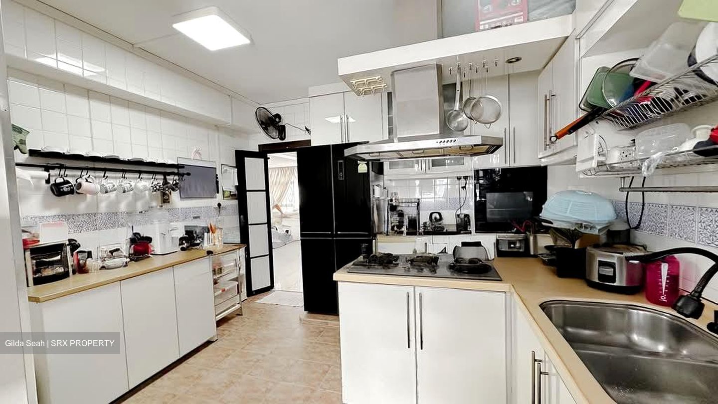 Blk 245 Pasir Ris Street 21 (Pasir Ris), HDB Executive #526322201